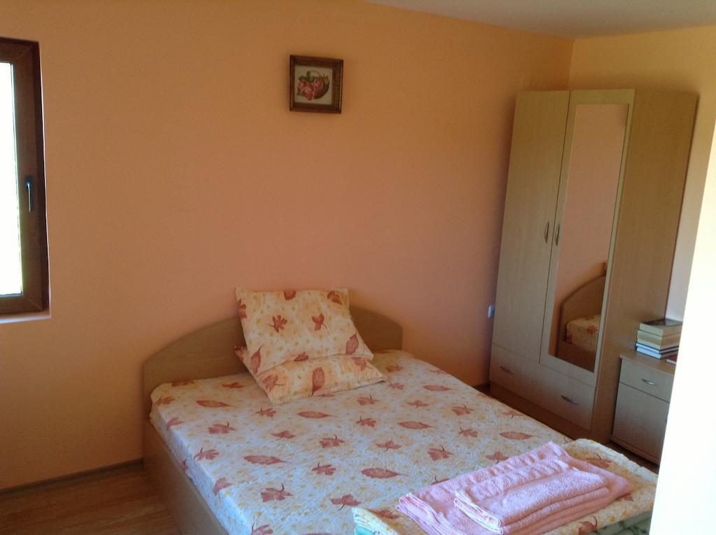 Villa Lilia Apriltsi  Bilik gambar