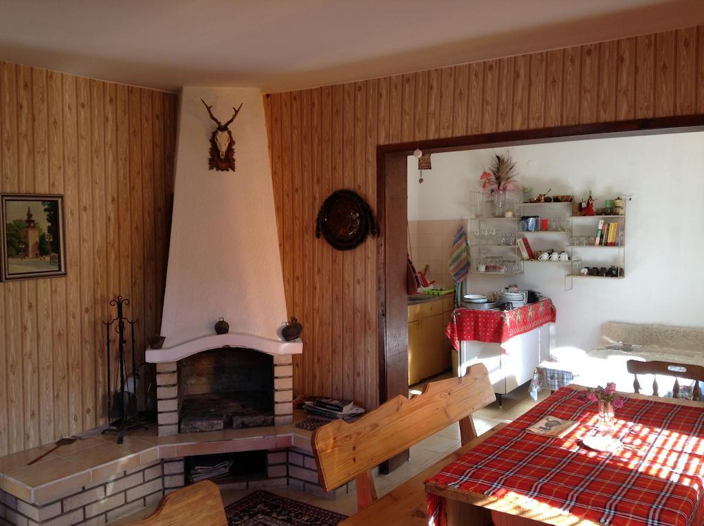 Villa Lilia Apriltsi  Luaran gambar